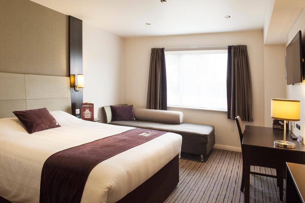Premier Inn London Croydon West - Purley A23 Phòng bức ảnh