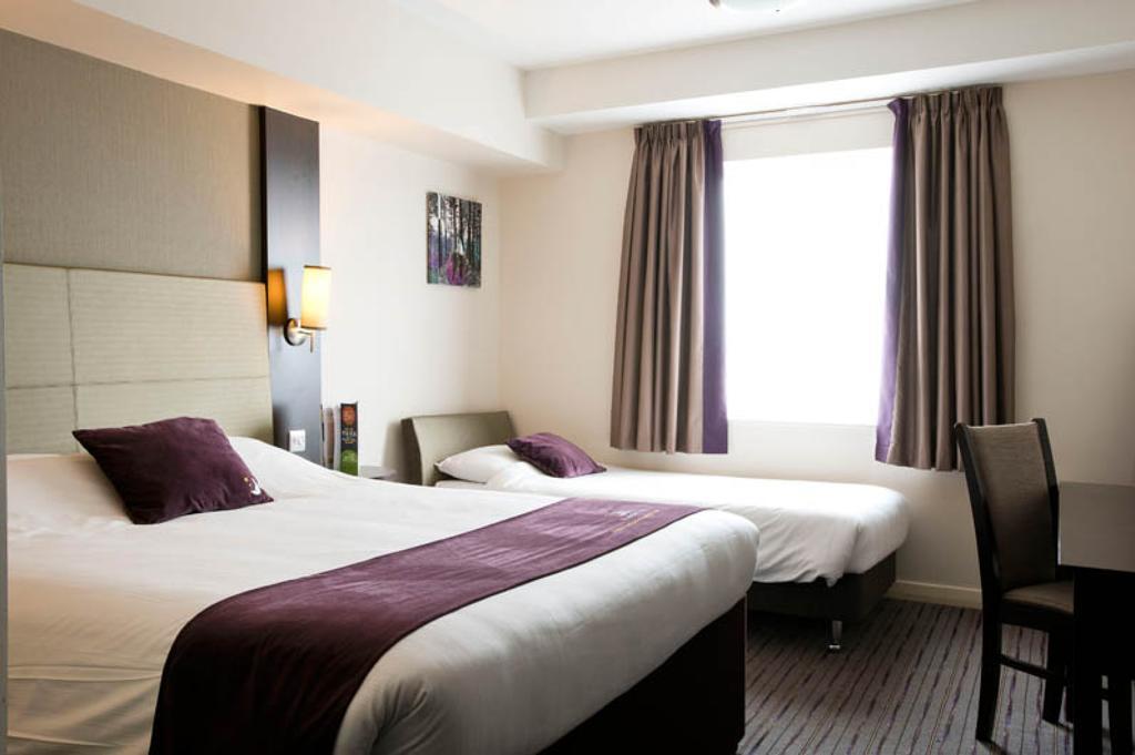 Premier Inn London Croydon West - Purley A23 Phòng bức ảnh