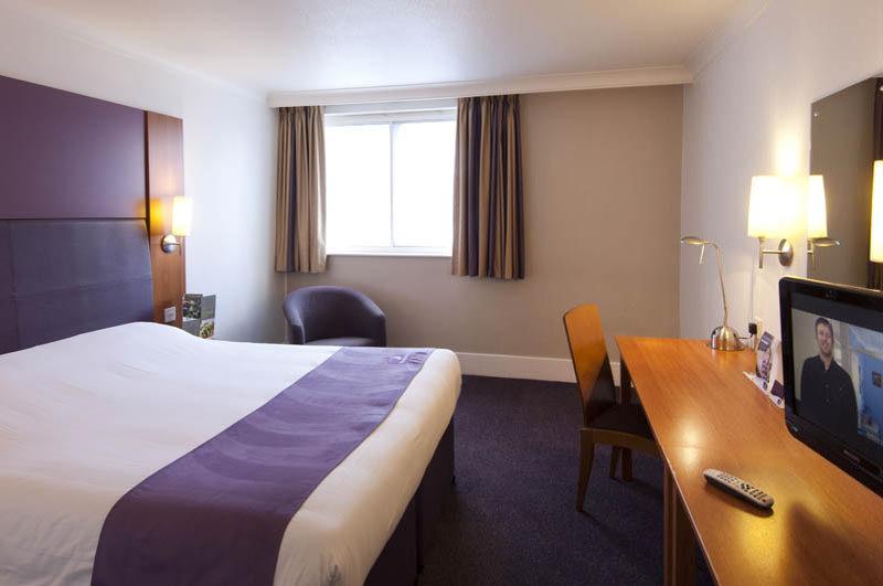 Premier Inn London Croydon West - Purley A23 Ngoại thất bức ảnh